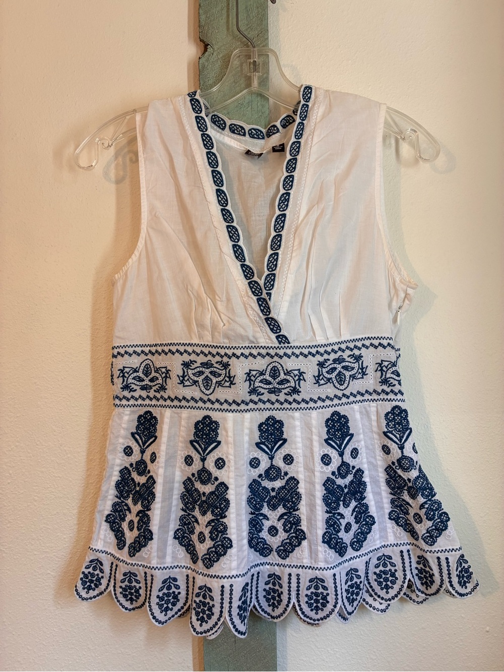 Saks Fifth Avenue White Top with Navy Embroidered Trim